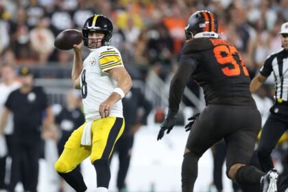 aaron rodgers sufre intercepcion final y los steelers pierden ante Aaron Rodgers sufre intercepción final y los Steelers pierden ante los Browns