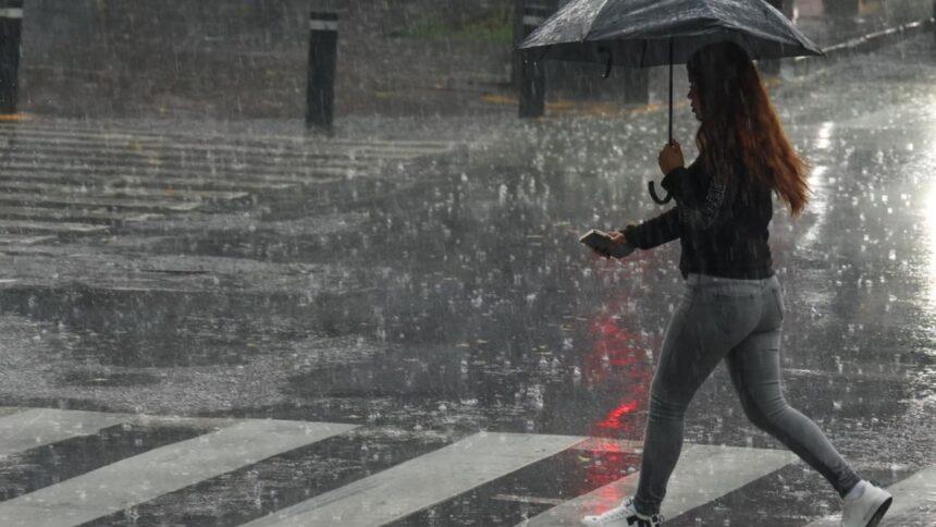 Activan alerta amarilla en cuatro alcaldías capitalinas por lluvias y granizo