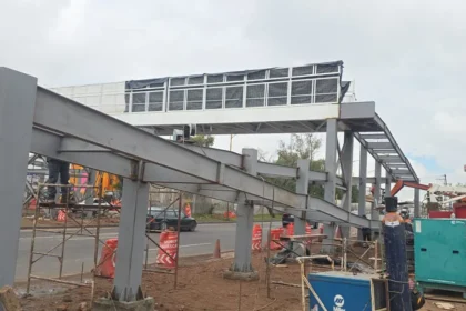 Aguascalientes: Avanza puente peatonal en Pirules