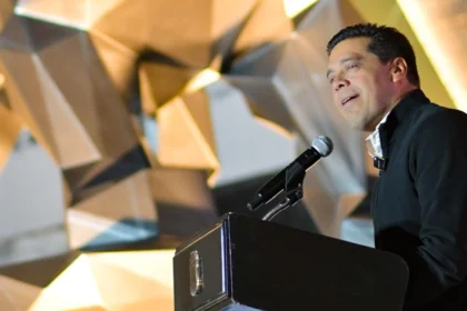 Aguascalientes: Leo Montañez homenajea a sus fundadores
