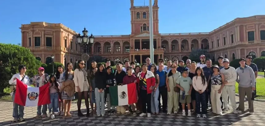 Alumnos de Aguascalientes triunfan en Paraguay
