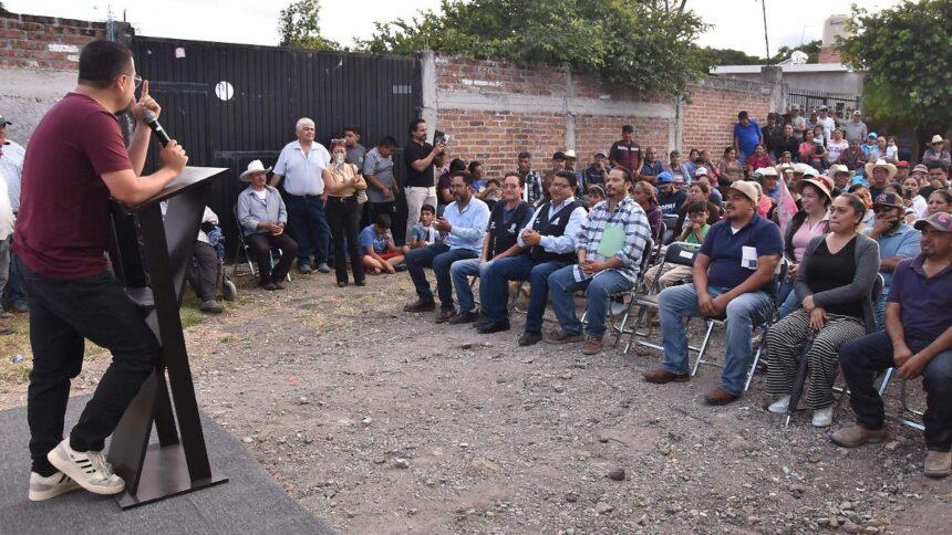 arranca construccion de calle 5 de febrero en zapote de Arranca construcción de calle 5 de Febrero en Zapote de Peralta, Abasolo