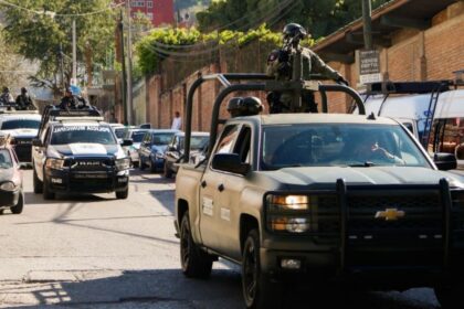 Balean a policías municipales en carretera al Aeropuerto Internacional de Mazatlán