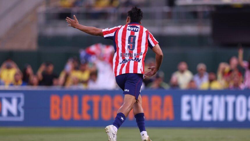 Chivas derrota al América con doblete de Sepúlveda en amistoso por EU