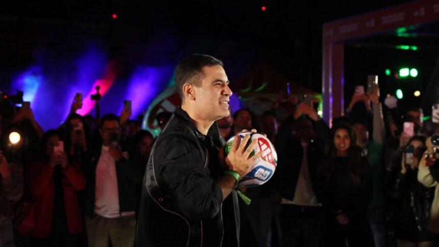 Dedican corrido a Rafa Márquez, técnico y capitán de México