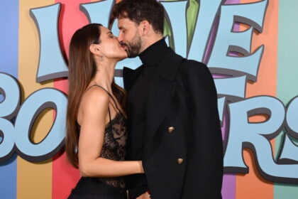 eiza gonzalez y grigor dimitrov confirman su romance con beso.mx2F212Ff52Fe1f7ba424ca48e0547302d4203462Feiza gonzalez novio Eiza González y Grigor Dimitrov confirman su romance con beso en la alfombra roja