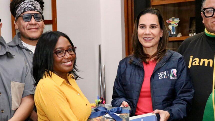 embajadora