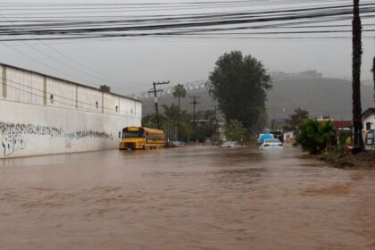 Ensenada y Tijuana registran inundaciones, cortes eléctricos y daños tras el paso de Rachel