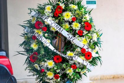 Familiares y estudiantes despiden a subdirectora asesinada por exalumnos en Coahuila