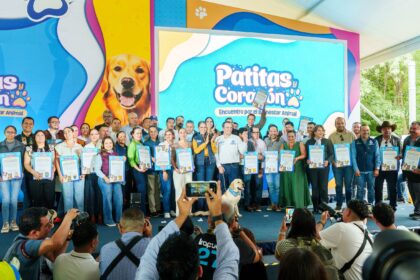 Firman pacto para protección y bienestar animal en Patitas y Corazón