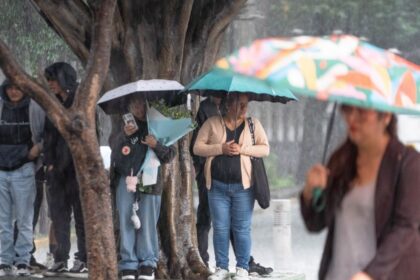 Huracán Rachel alcanza categoría 2 y provocará lluvias en cuatro estados