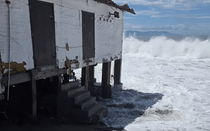 Huracán Rachel causa daños en Puerto Vallarta