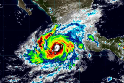Huracán Simón alcanza categoría 3 y provocará lluvias torrenciales en el Pacífico