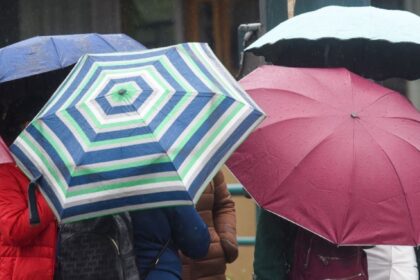 Huracán Simón, categoría 4, provocará lluvias extraordinarias en Colima