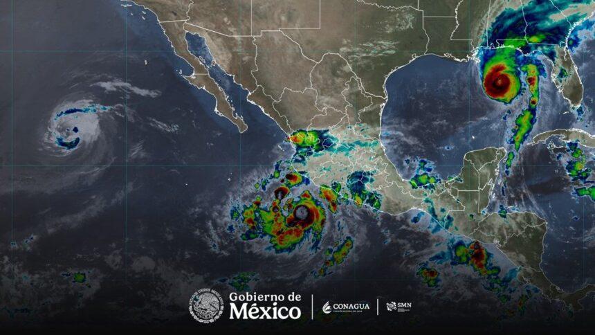 Huracán Simón se intensifica a categoría 2 rumbo a costas de Jalisco