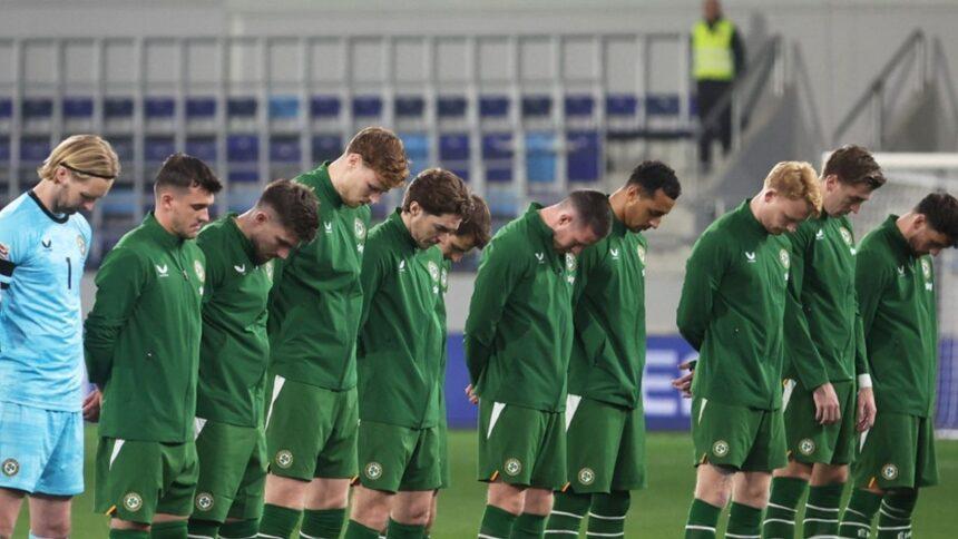 Irlandeses bajan la cabeza ante himno israelí y muestran apoyo a Palestina