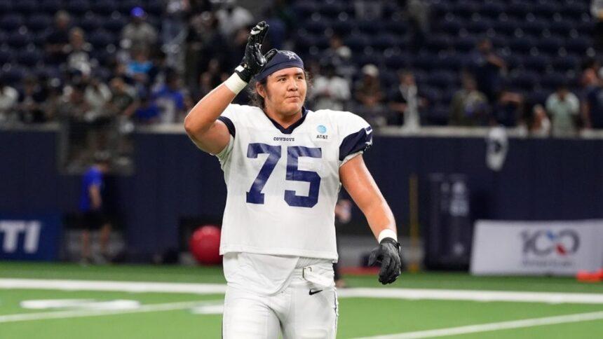 Jugador indígena cortado por Cowboys es héroe para navajos de Nuevo México