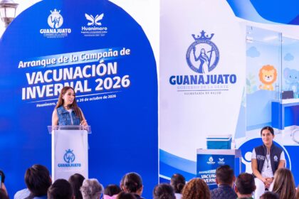Libia Dennise inicia campaña de vacunación para la temporada invernal 2026-2027