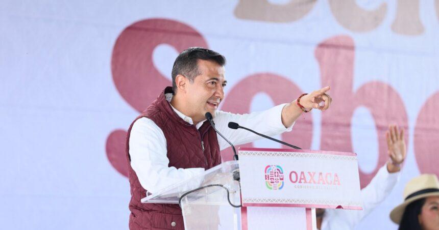 Luis Alfonso Silva Romo busca Oaxaca capital rumbo a 2027