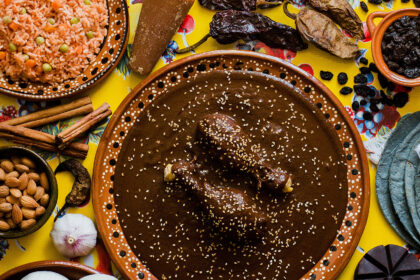 Mole poblano: el sabor ancestral que define la identidad gastronómica de Puebla