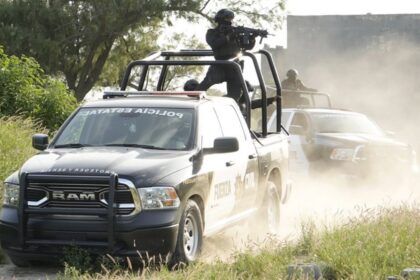 Mueren tres policías de Fuerza Civil en accidente vehicular en Nuevo León