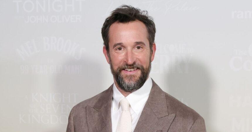 Noah Wyle conquista el título del hombre más sexy de 2026