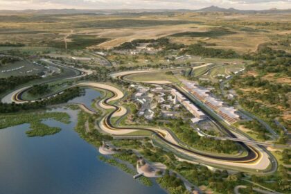 País africano contrasta salario de 490 pesos con 336 millones para F1