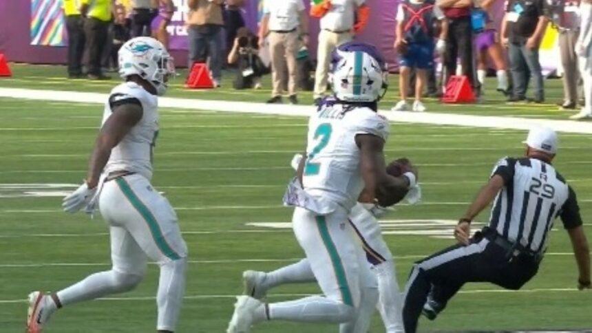 Réferi NFL se enfurece tras ser embestido por tackle de Vikings