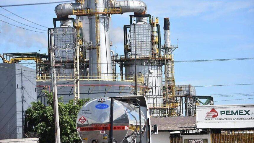 Salamanca: Proyectan 600 mdp para llevar agua tratada a Pemex