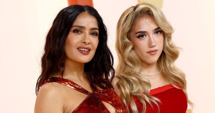 Salma Hayek celebra la portada protagonizada por su hija Valentina Paloma