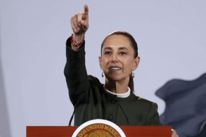 Sheinbaum fija plazo a Robledo para atender demandas del IMSS