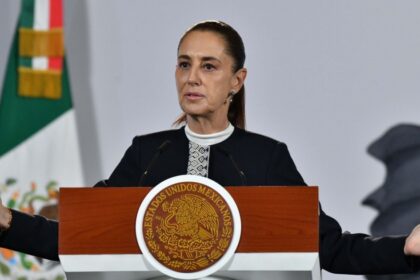 sheinbaum niega tener informacion sobre una gira nacional de amlo Sheinbaum niega tener información sobre una gira nacional de AMLO
