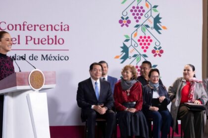 sheinbaum ofrece plan para el imss sin avalar alza salarial Sheinbaum ofrece plan para el IMSS sin avalar alza salarial