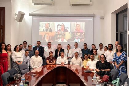 UVEG celebra egresados en Mérida y reafirma liderazgo nacional en educación virtual