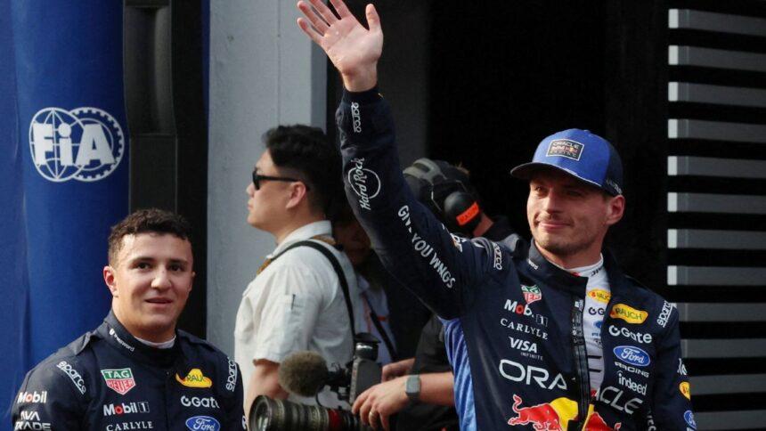 Verstappen conquista su primera pole de temporada en Bahréin; Pérez saldrá último